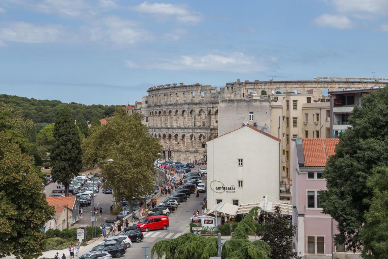 Sylvia Center * Pula